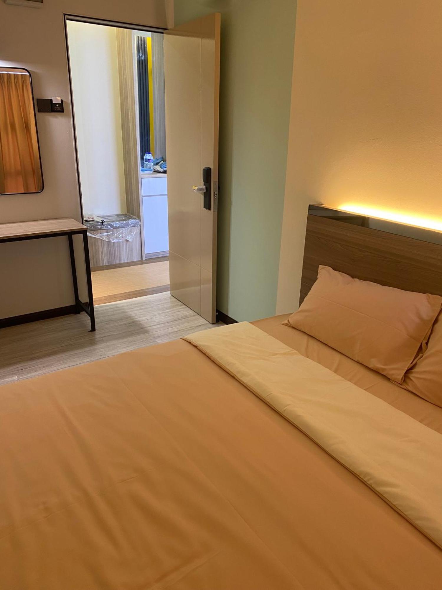 טאנה ראטה Clock Inn Backpackers Hostel מראה חיצוני תמונה